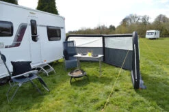 Maypole 3 Panel Windbreak Air (Single Point Inflation) -Outdoor Camping Store k124f3c3d256d52d89248184761864fb4