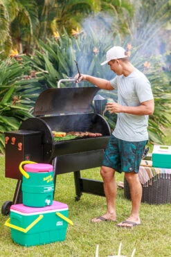 IGLOO Retro Barrel Of Fun 2 Gallon -Outdoor Camping Store k35cb0469941dd12c697b59ec20b0c536