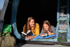 Coleman Castle Pines 4L BlackOut Tent 13 Coleman Castle Pines 4L BlackOut Tent -Outdoor Camping Store k66fb648ef9e7571862af4797d6e298bf