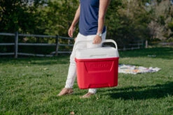 IGLOO Laguna 28QT Cool Box Red -Outdoor Camping Store k7261c800915913834b6a43a5a82e78a3